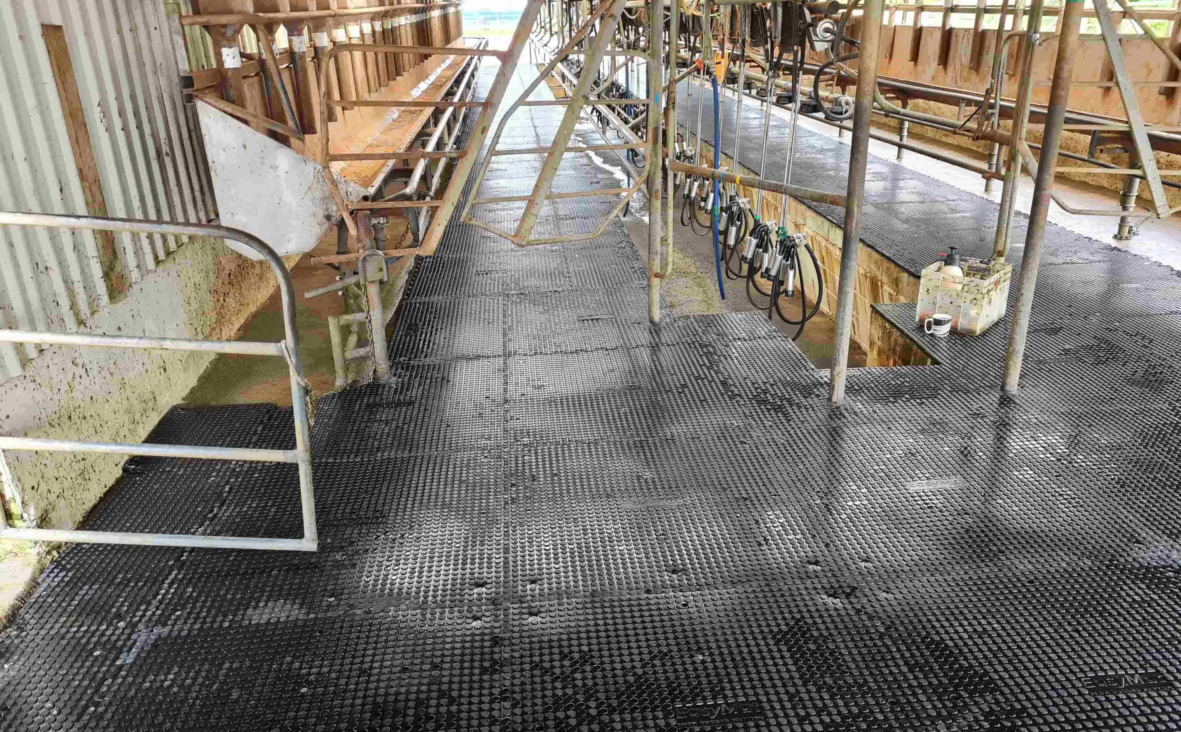 Farm rubber mats